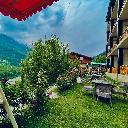 Naina Spring Resort, Manali - Away From City Hustle Exterior foto